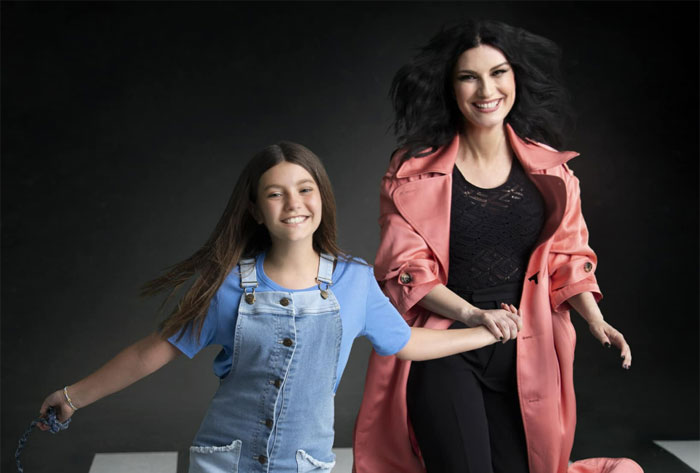 Laura Pausini canta con su hija Paola en un adelanto de su próximo