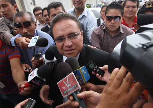 Declaran inadmisible amparo penal interpuesto por Flores Lanza en caso del FHIS