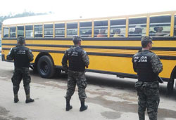 policia-en-buses