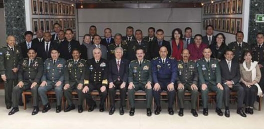 Curso Superior de Defensa de Honduras visita Escuela Superior de Guerra de Colombia