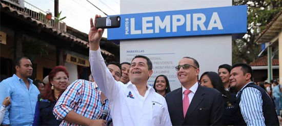 selfie-lempira