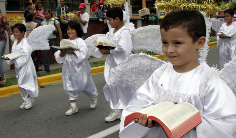 angelitos con biblia