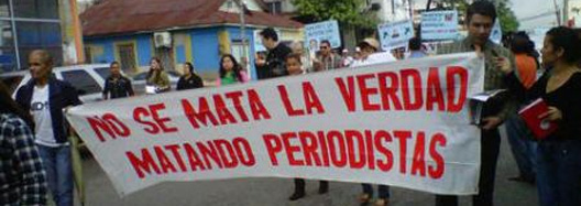 protesta de periodista