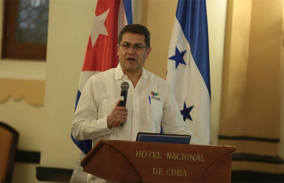 Juan Orlando Hernadez Cuba2