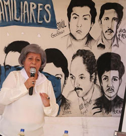 Berta Oliva disertando
