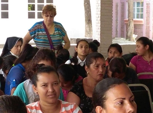 Microempresarias del  Distrito Central reciben capacitaciones promovidas por diputada Doris Gutiérrez