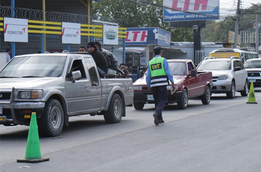 Policia Semana Santa3