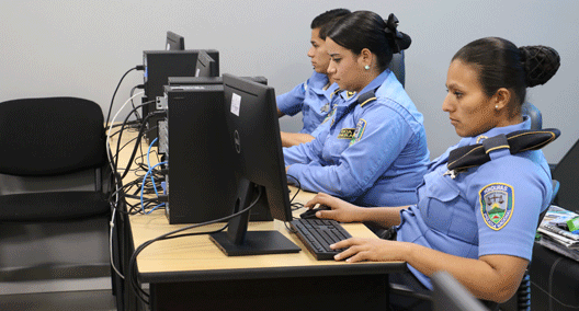 mujeres policias