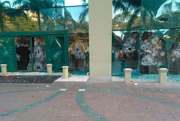 Empresarios cerraron y protegieron sus negocios por temor a actos vandálicos