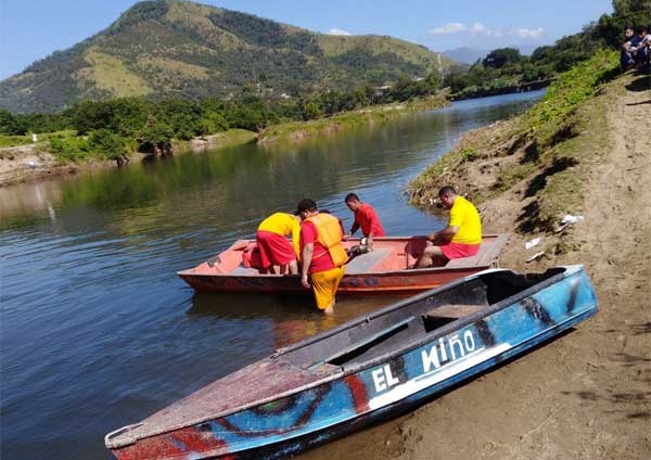 Bomberos recuperan cuerpo de menor que se ahogó en Chamelecón