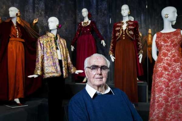 Givenchy, una leyenda de la alta costura, muere a los 91 años