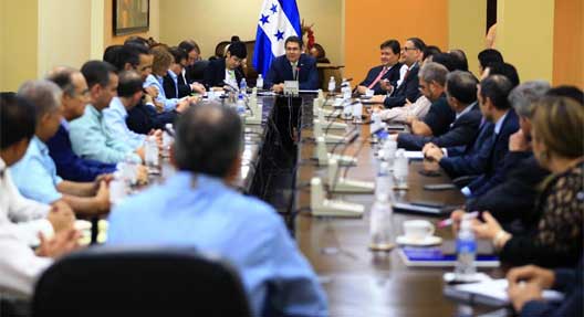 gobierno y privado2