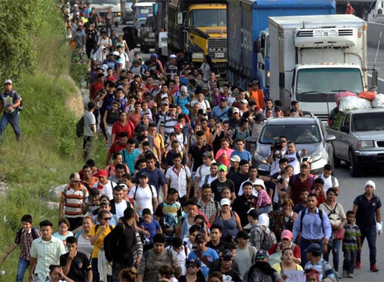 Caravana migrante llega a Guadalajara punto intermedio hacia EEUU