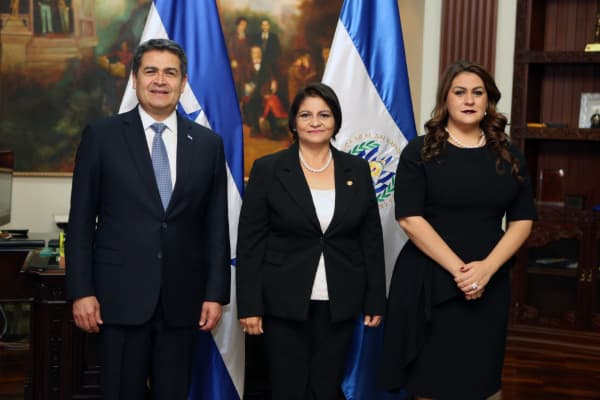EL SALVADOR 3 1 1