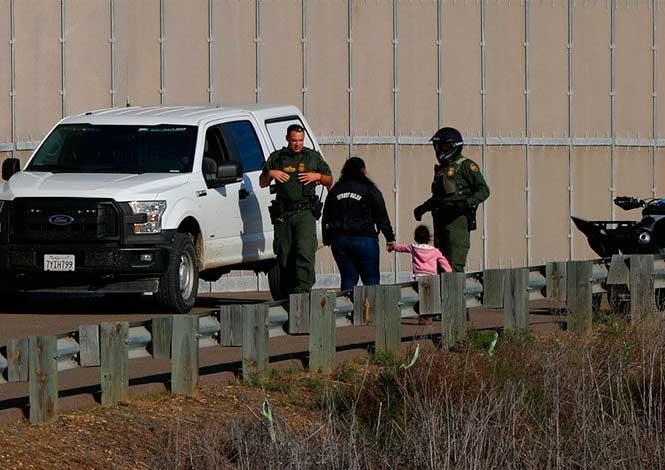 Niña Migrante De 7 Años Muere Deshidratada Bajo Custodia De Eeuu Niña Migrante De 7 Años Muere Deshidratada Bajo Custodia De Eeuu