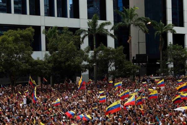 Opositores vuelven a la calle por crisis de legitimidad de Maduro. EFE