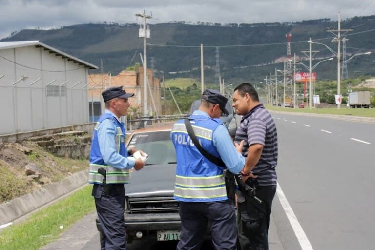 Policía Nacional garantiza presencia permanente en principales carreteras