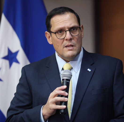 canciller lisandro rosales3