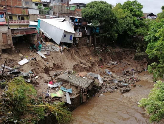 Tormenta Amanda deja muertos e inundaciones en El Salvador  Proceso