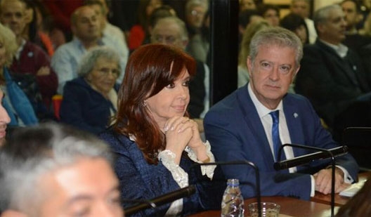 Se reanuda el juicio contra Cristina Fernández por supuesta corrupción