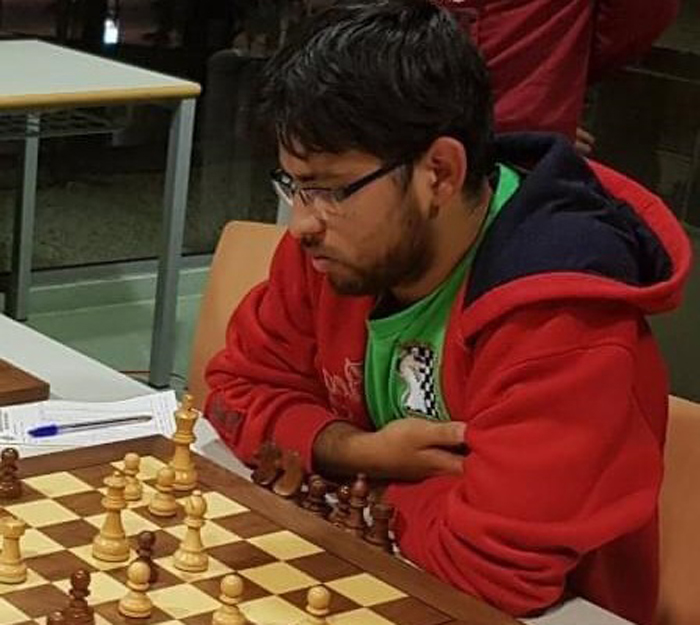 Hondureño Nahún Gavarrete se corona campeón de ajedrez en España