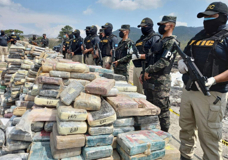Carteles colombianos inundan de cocaína a Honduras
