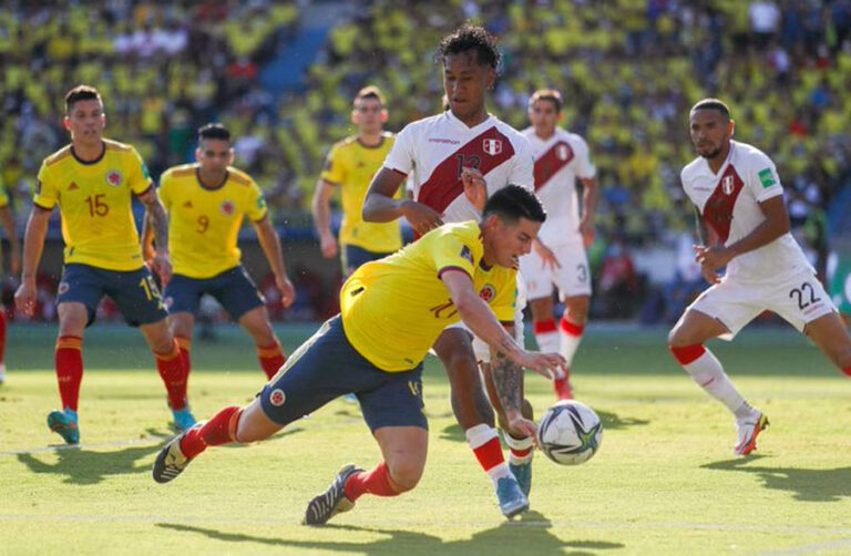 0-1. Flores ilusiona a Perú con Catar en un contragolpe y hunde a Colombia