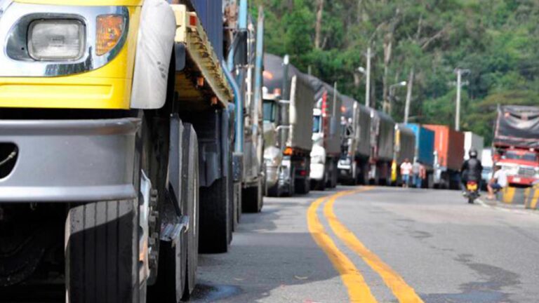 Transportistas de carga pesada piden nueva revisión de tarifa por alto costo de combustibles