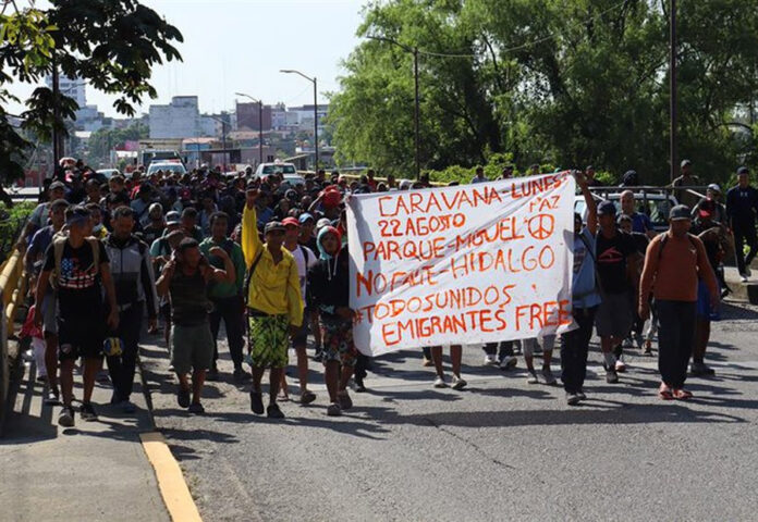 Caravana con 500 migrantes parte de la frontera sur de M xico