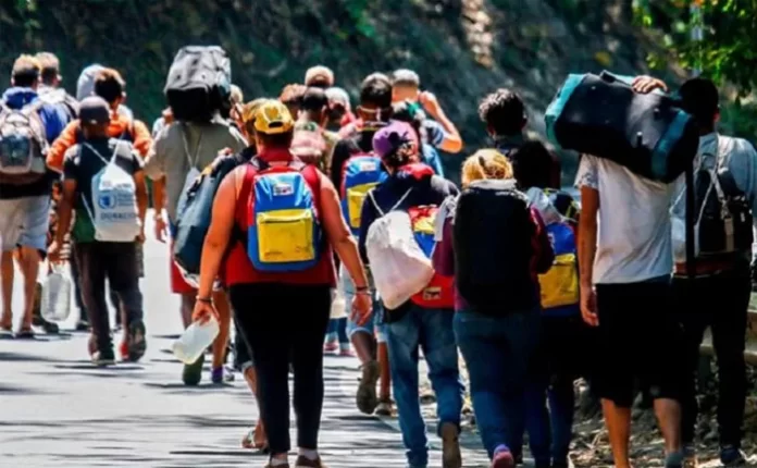 Caravana de venezolanos parte del sur de M xico pese a nuevas