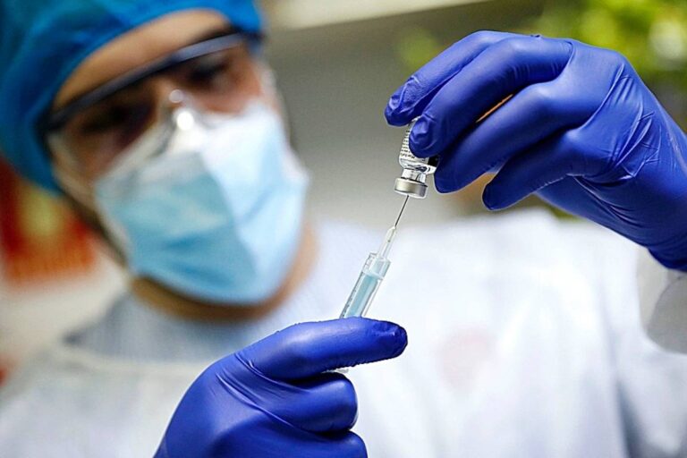 Latinoamérica mantiene retos en vacunación a 3 años de pandemia, según Pfizer