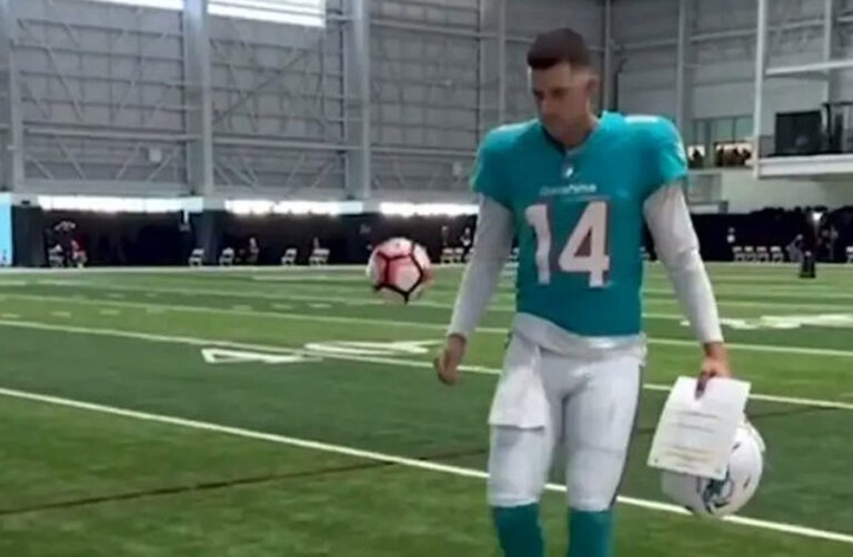 Los Dolphins de la NFL le dan la bienvenida a Miami a Lionel Messi