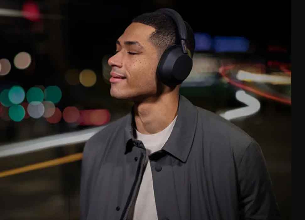 Sony presenta los auriculares WH-1000XM5 en azul noche