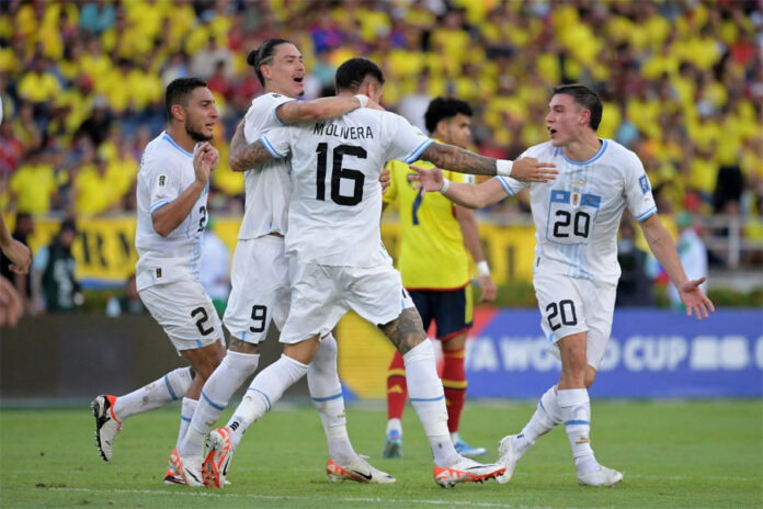 Uruguay se lleva un punto de Barranquilla con un gol de penalti de Darwin  Núñez (2-2)