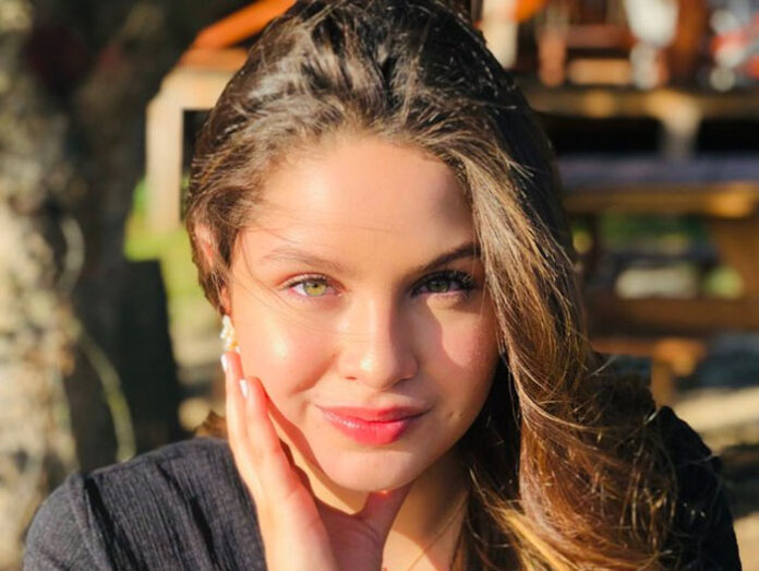 “Hoy más que nunca, me siento orgullosa de ser su hija”, dice Isabela