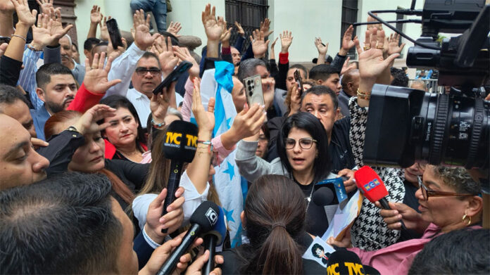 CN-sesión-extrardinaria-28-10-25