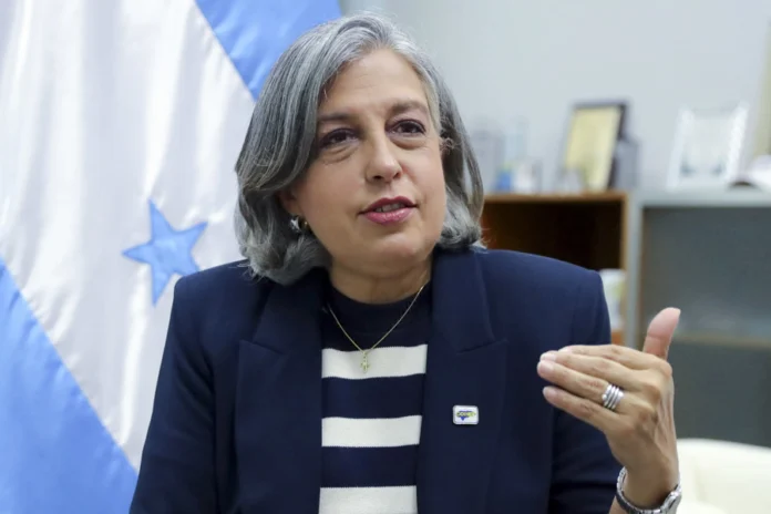 Empresarios piden al nuevo gobierno hondureño formalizar economía y seguridad jurídica