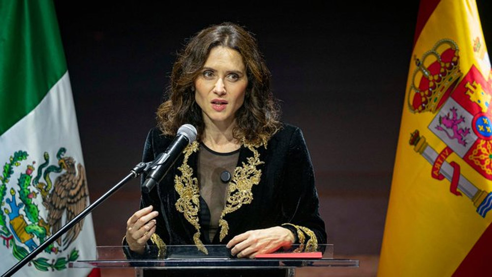 Ayuso advierte de la muerte de la democracia en México y España